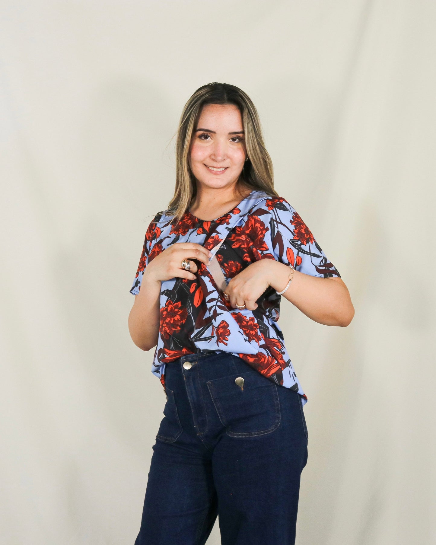 Blusa de lactancia, Esme azul flores naranjas
