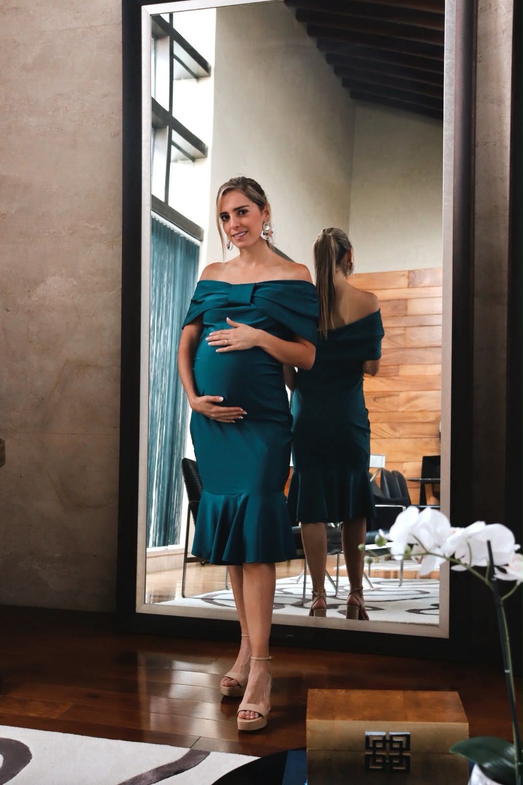Vestido de maternidad, Lluvia verde