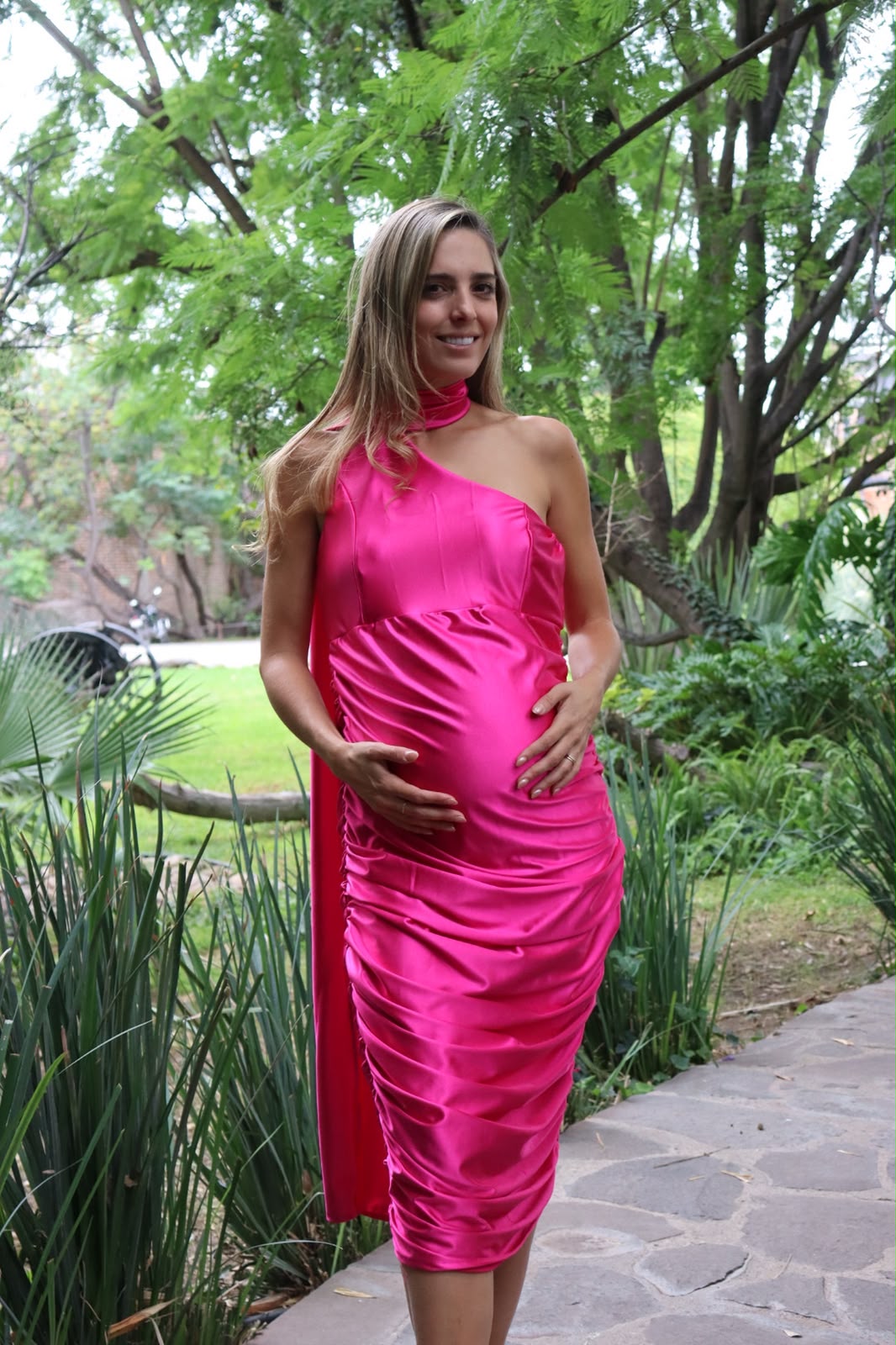 Vestido de maternidad, Liza rosa barbie brilloso