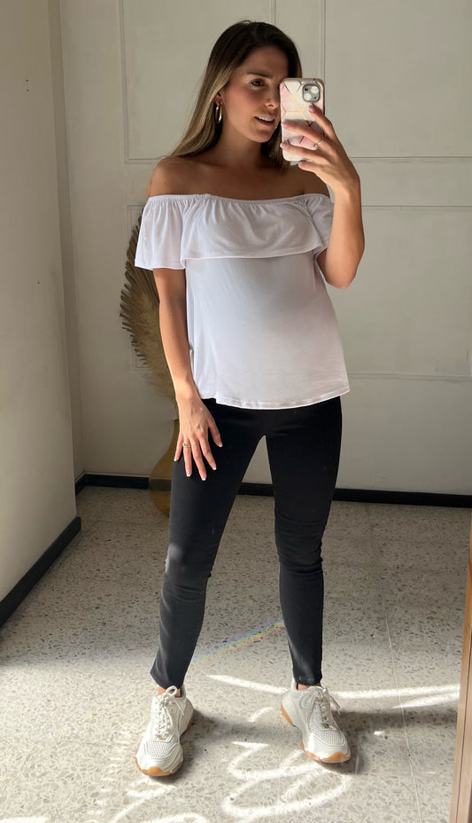 Blusa de maternidad sin hombros blanca